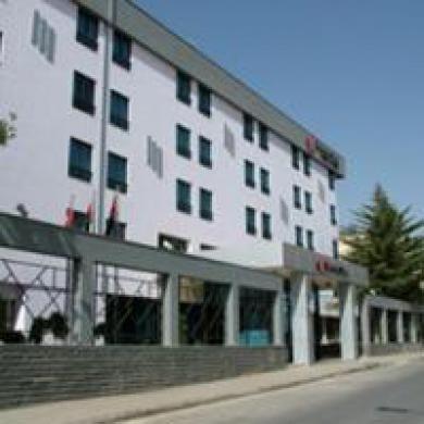 Ramada Hotel & Suites Amman Zewnętrze zdjęcie